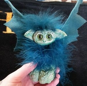 Renaissance Puppet, Drabbit, Woodbaby